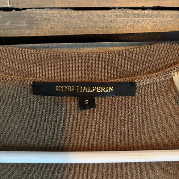 KOBI HALPERIN | Women's Tan Knit Sweater Vest with Fur-Lined Pockets Size Small - Picture 4 of 5